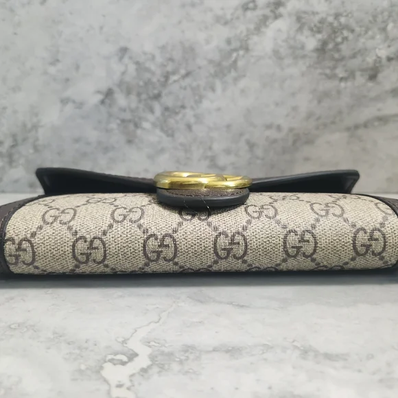 🆕️ Luxury Beige and Brown Wallet✨️ - Picture 2 of 9